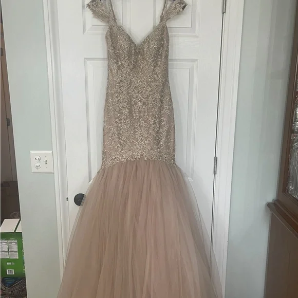 Sherri Hill | Dresses | Brand New Sherri Hill Prom Dress In Rose Gold Never Worn From Henris Cloud 9 | Poshmark Sherri Hill | Dresses | Brand New Sherri Hill Prom Dress In Rose Gold Never Worn From Henris Cloud 9 | Poshmark